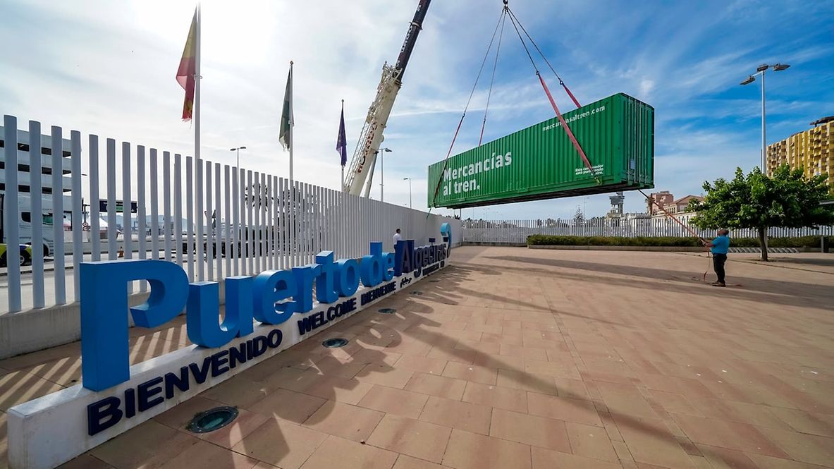 Mercancías al tren en Algeciras Transfesa